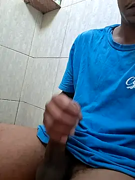 Snapshot of Andersinho205 chatting on 03/08/26, 12:53 Andersinho205 online show from 03/08/26, 12:53