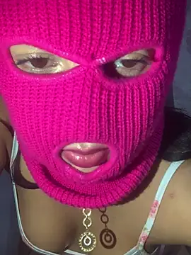 Snapshot of NaaRo-1 chatting on 03/27/26, 09:03 NaaRo-1 online show from 03/27/26, 09:03