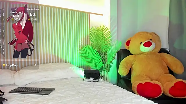 Snapshot of lia_corner chatting on 02/13/26, 07:54 lia corner online show from 02/13/26, 07:54