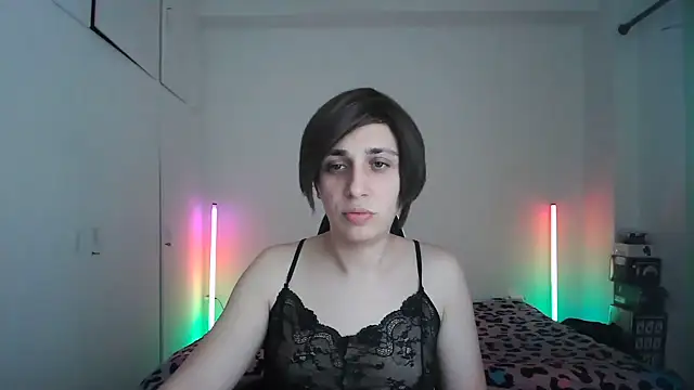 HoneyValentine online show from 05/24/26, 07:52