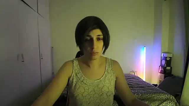 HoneyValentine online show from 06/22/26, 05:21