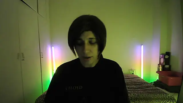 HoneyValentine online show from 06/28/26, 07:20