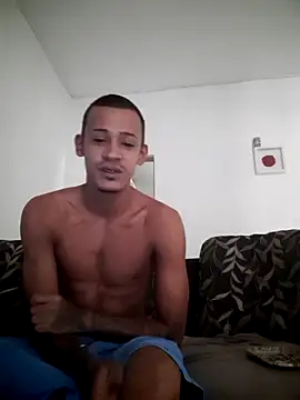 Snapshot of Magrinhodelicia011 chatting on 03/27/26, 04:40 Magrinhodelicia011 online show from 03/27/26, 04:40