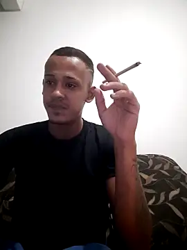 Magrinhodelicia011 online show from 03/29/26, 12:10