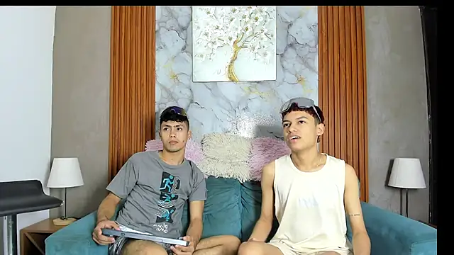 AVENGER BOYS2026 online show from 06/11/26, 07:12