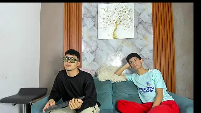 AVENGER BOYS2026 online show from 06/20/26, 07:27