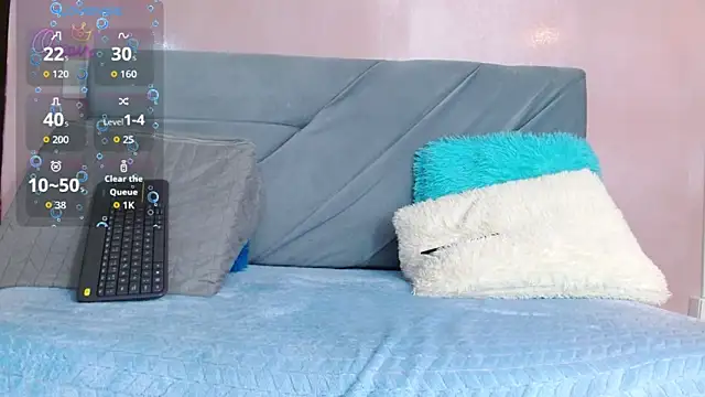 Snapshot of studentdeivy_ chatting on 02/10/26, 12:20 studentdeivy online show from 02/10/26, 12:20