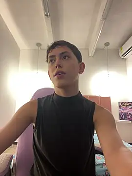 Snapshot of Iamcami_ chatting on 03/04/26, 06:58 Iamcami online show from 03/04/26, 06:58