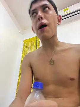 Snapshot of Iamcami_ chatting on 03/16/26, 07:07 Iamcami online show from 03/16/26, 07:07