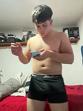 Snapshot of padrinito_69 chatting on 02/19/26, 06:09 padrinito 69 online show from 02/19/26, 06:09