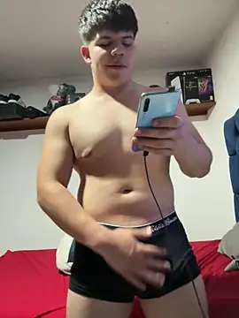 Snapshot of padrinito_69 chatting on 03/13/26, 06:31 padrinito 69 online show from 03/13/26, 06:31