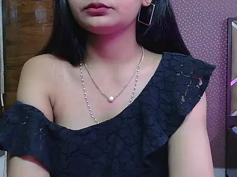 sweet riyaaa online show from 05/10/26, 04:17