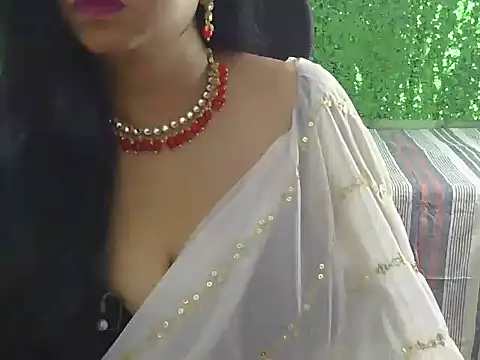 Snapshot of sweet-Soniyaa chatting on 01/18/26, 05:11 sweet-Soniyaa online show from 01/18/26, 05:11