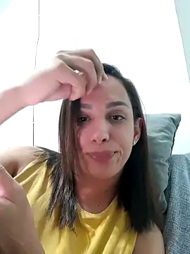ofjuliaa online show from 05/07/26, 03:34