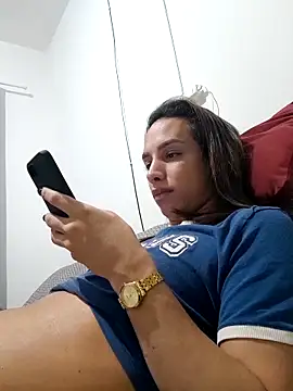 ofjuliaa online show from 06/04/26, 10:27
