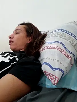 ofjuliaa online show from 06/06/26, 02:22