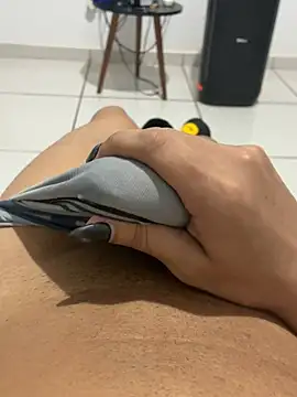 ofjuliaa online show from 06/20/26, 02:03