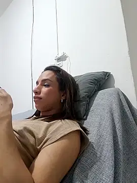 ofjuliaa online show from 06/28/26, 02:06