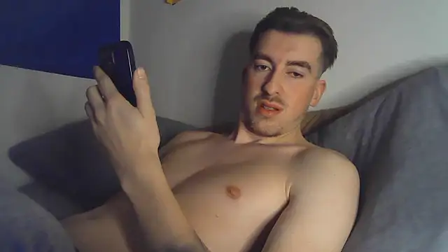 Snapshot of essexboy_2002 chatting on 01/07/26, 11:29 essexboy 2002 online show from 01/07/26, 11:29