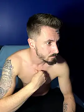 Snapshot of ANU-ZET chatting on 01/17/26, 04:00 ANU-ZET online show from 01/17/26, 04:00