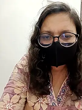 piryasharma005 online show from 01/11/26, 11:43