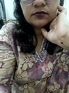 piryasharma005 online show from 01/13/26, 09:36