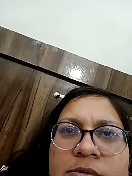 piryasharma005 online show from 02/02/26, 07:23