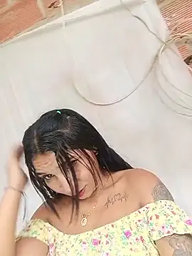 chikivivi- online show from 06/15/26, 01:57
