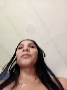 chikivivi- online show from 06/17/26, 07:26
