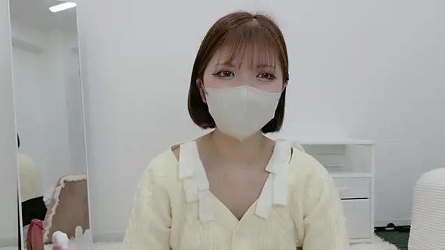 Snapshot of himarichan_v chatting on 03/08/26, 04:55 himarichan v online show from 03/08/26, 04:55