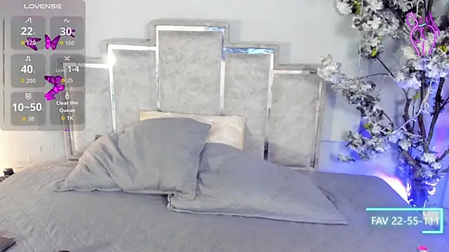 Yasminbrattz online show from 06/18/26, 11:58