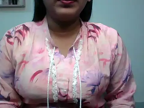 Snapshot of Sima_Roy95 chatting on 01/15/26, 04:33 Sima Roy95 online show from 01/15/26, 04:33