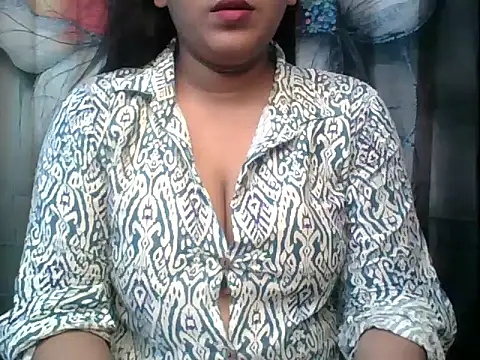 Snapshot of Sima_Roy95 chatting on 04/26/26, 12:36 Sima Roy95 online show from 04/26/26, 12:36