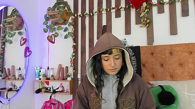 MeowMota  online show from 05/07/26, 04:12