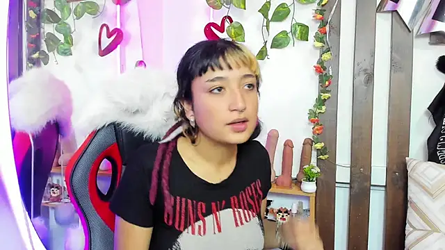 MeowMota  online show from 06/25/26, 06:23
