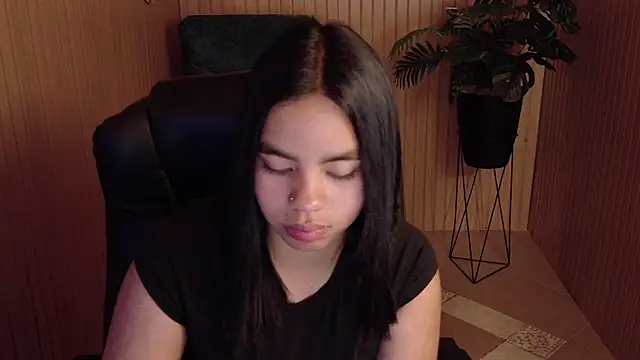 Snapshot of SofiaMante_ chatting on 03/17/26, 09:51 SofiaMante online show from 03/17/26, 09:51