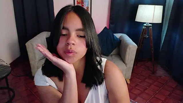 SofiaMante  online show from 05/07/26, 01:11