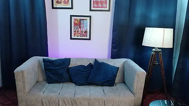 SofiaMante  online show from 05/10/26, 10:53