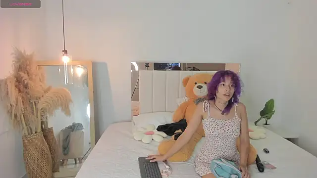 Snapshot of Chaotic_star chatting on 02/10/26, 03:43 Chaotic star online show from 02/10/26, 03:43