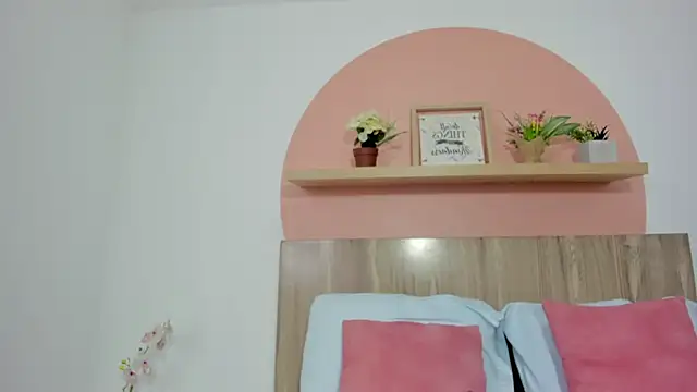 charlote smit  online show from 02/05/26, 07:29