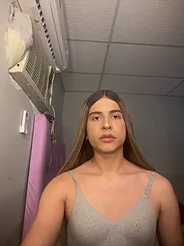 Snapshot of sammyhil chatting on 02/12/26, 01:33 sammyhil online show from 02/12/26, 01:33