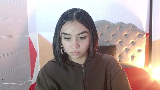 sofiaspring online show from 06/26/26, 04:11