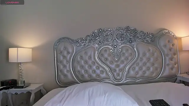 KatheOlson online show from 04/30/26, 08:57
