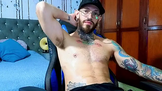 Snapshot of Simon_Rz chatting on 06/06/26, 12:10 Simon Rz online show from 06/06/26, 12:10