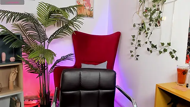 Snapshot of Ruby_blossom_ chatting on 01/15/26, 06:07 Ruby blossom online show from 01/15/26, 06:07