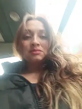 Alejandra N online show from 05/01/26, 06:23