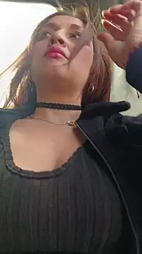 Snapshot of Alejandra_N chatting on 05/30/26, 01:52 Alejandra N online show from 05/30/26, 01:52