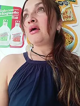 Snapshot of Alejandra_N chatting on 06/12/26, 02:16 Alejandra N online show from 06/12/26, 02:16