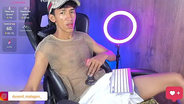 Snapshot of neitan_miller_ chatting on 01/12/26, 09:25 neitan miller online show from 01/12/26, 09:25