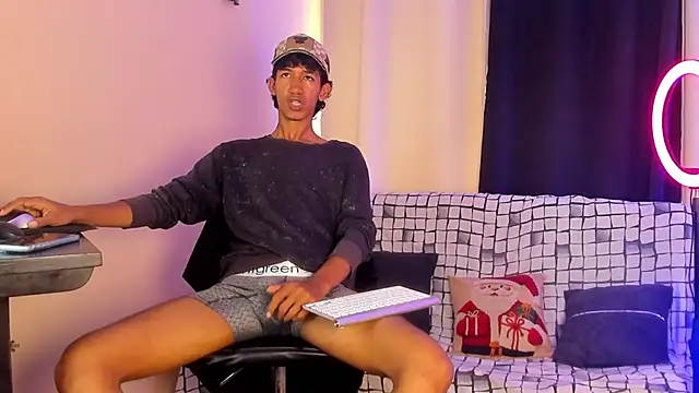 neitan miller  online show from 04/29/26, 01:59